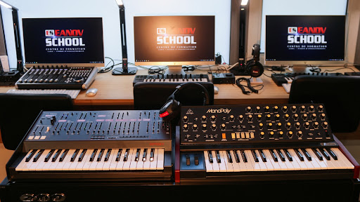 Eanov School - Thumbnail