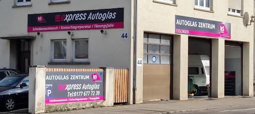 Autoglas Stuttgart - Ekspres Autoglas Scheibentönung Autopflege - Autoglasfolien Stuttgart - Thumbnail