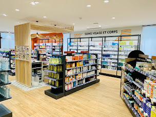 Photo n°16 de Pharmacie du coeur de ville à Nueil-les-Aubiers (Pharmacie)