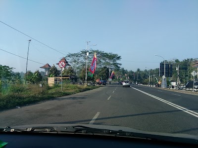 Photos of Tugu Perbatasan Jateng - DIY