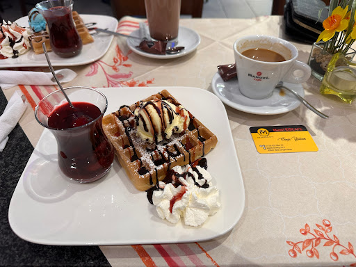 Musti Eiscafé - Visual