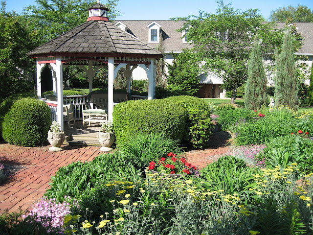 Gray Ghost Vineyards by null