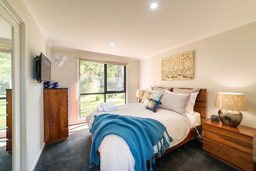 Heath House - Luxury in the Grampians, Halls Gap - Thumbnail