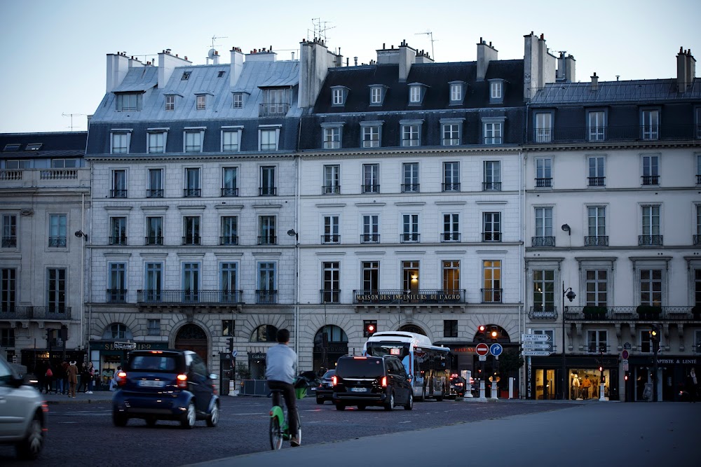 LNQV, Les Notaires du Quai Voltaire