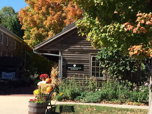 White Cross Cellars - Visual
