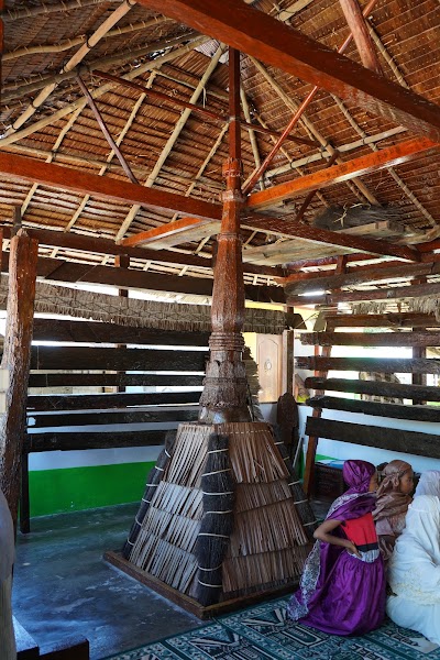 Photos of Masjid Tua Wapauwe