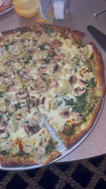 Lisa's Pizzeria by null