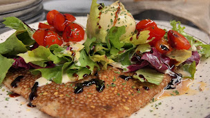 Photo n°2 de La Caverne des Artistes, restaurant-crêperie. à Crespières (Restaurant)