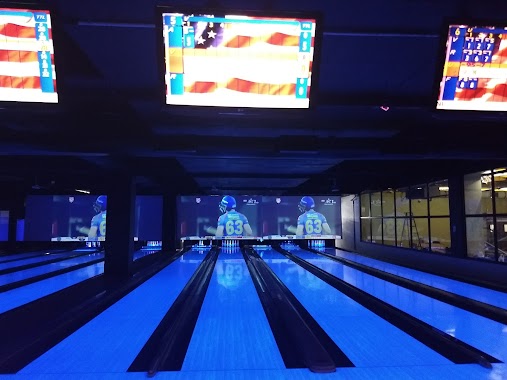 Bowling Alley, Author: Akhil Padhiar