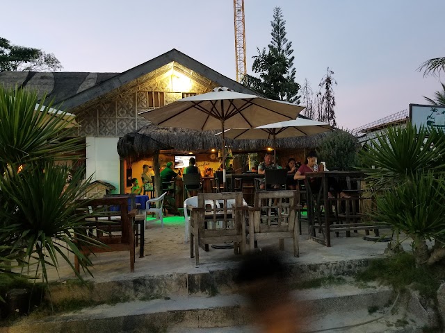 Panglao Birdwatcher's Beachfront Hotel