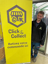 Photo n°33 de Espace Emeraude à Poligny (Magasin de vêtements professionnels)