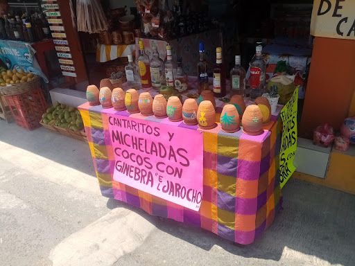 El Jarocho micheladas, cantaritos ,cocos con ginebra etc... Gallery - Mexico