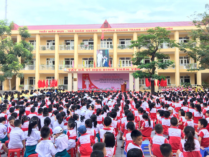 Trường Tiểu Học Cẩm Trung