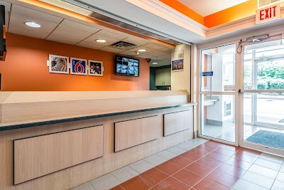 Photos of Motel 6 Pittsburgh - Cranberry