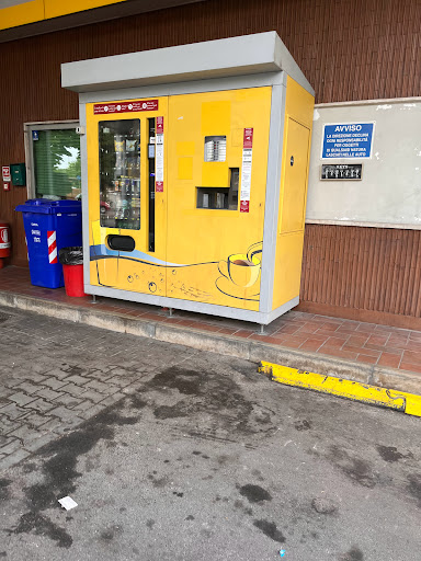Eni Station di Adriano Ommeniello Gallery - Italy