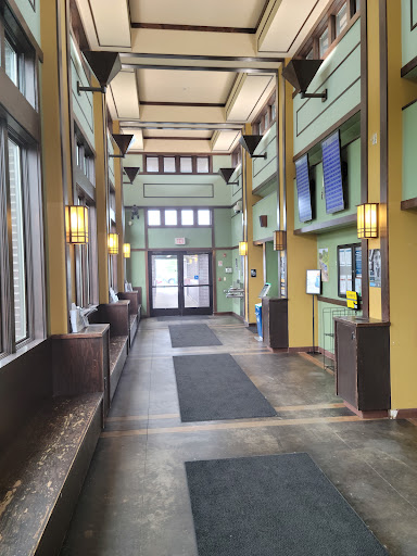 Milwaukee Airport-Trains