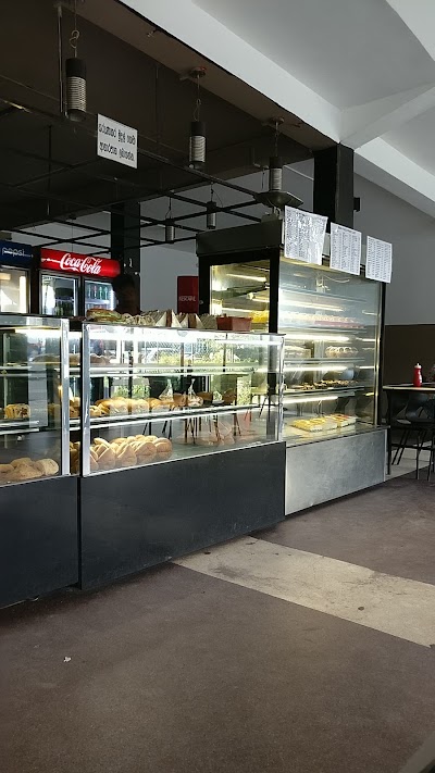 Photos of Ben Foods
