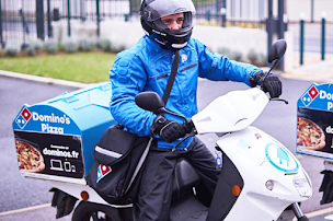 Photo n°40 de Domino's Pizza Paris 15 - Cambronne à Paris (Pizzeria)