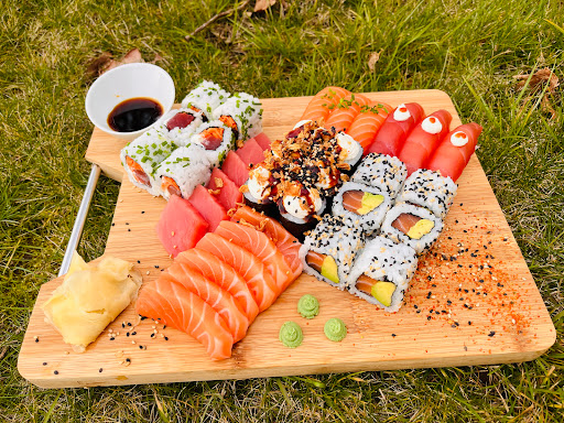 URBAN SUSHI TRUCK