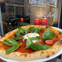 Photo n°11 de Chez Gusto à Paris (Restaurant)