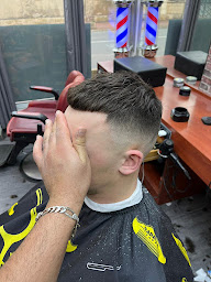 Photo n°11 de Ringo coiffeur à Nogent-le-Roi (Salon de coiffure)