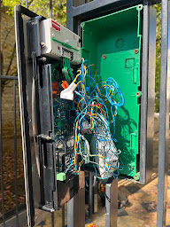 Photo n°3 de ANTOINE CONCEPT à Meyzieu (Borne de recharge de véhicules électriques)
