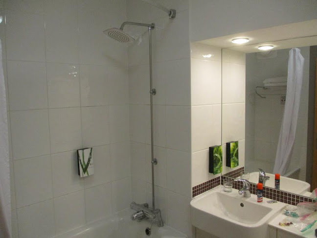 Premier Inn London Ealing hotel Phone number