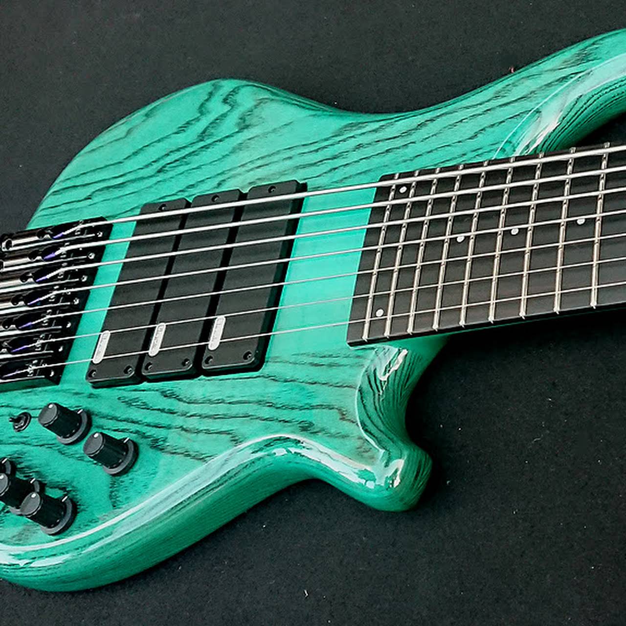 ギターリペア改造マニアの方に。70年代グヤトーンMarroly