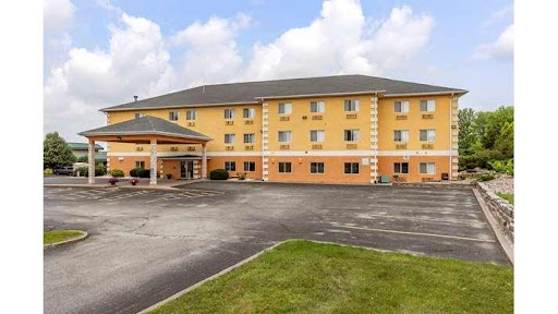 Comfort Inn Muscatine near Hwy 61 - United States