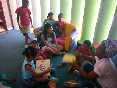 Photos of Juan Jos&eacute; Nieto mega library