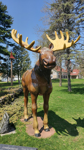 Honk the Moose Statue