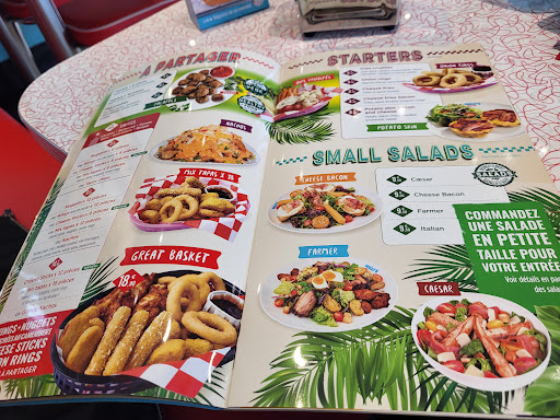 Photo 3 - HOLLY'S Diner