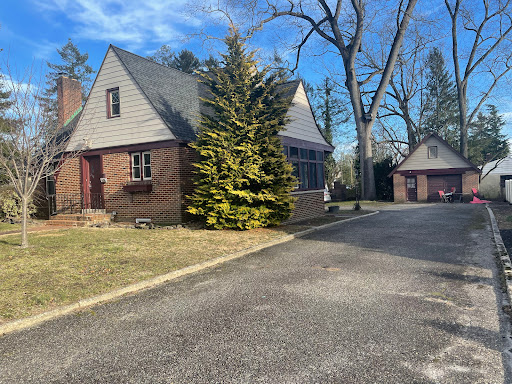 Michelle McMaster, Realtor - Sail Lake Realty - Thumbnail