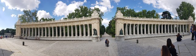 El Retiro Park