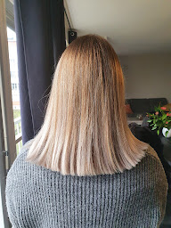 Photo n°10 de Adoucoiff à Santes (Salon de coiffure)