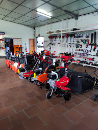 Photo n°16 de Horaud Motoculture à Étauliers (Atelier de réparation de tracteurs)