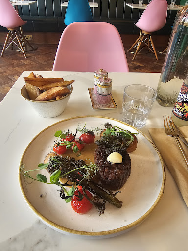 Twelve Eatery - Visual