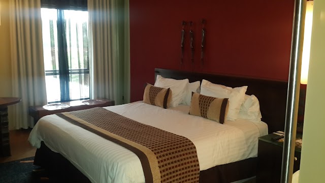 Tribe Hotel, Village Market