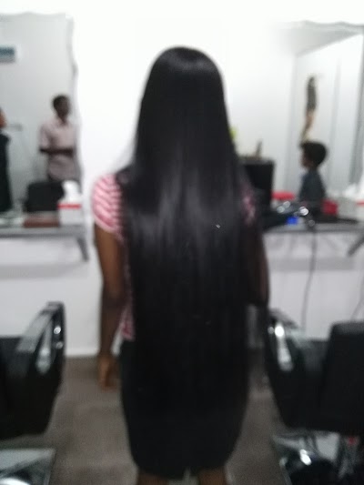 Photos of Krystalz Kutz Salon