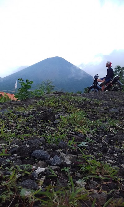 Photos of Mount Lamongan