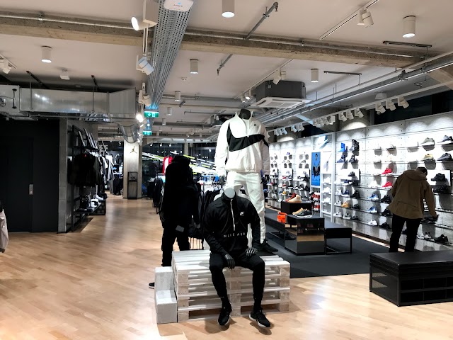Nike Store Mariahilferstrasse (Vienna) - Closed