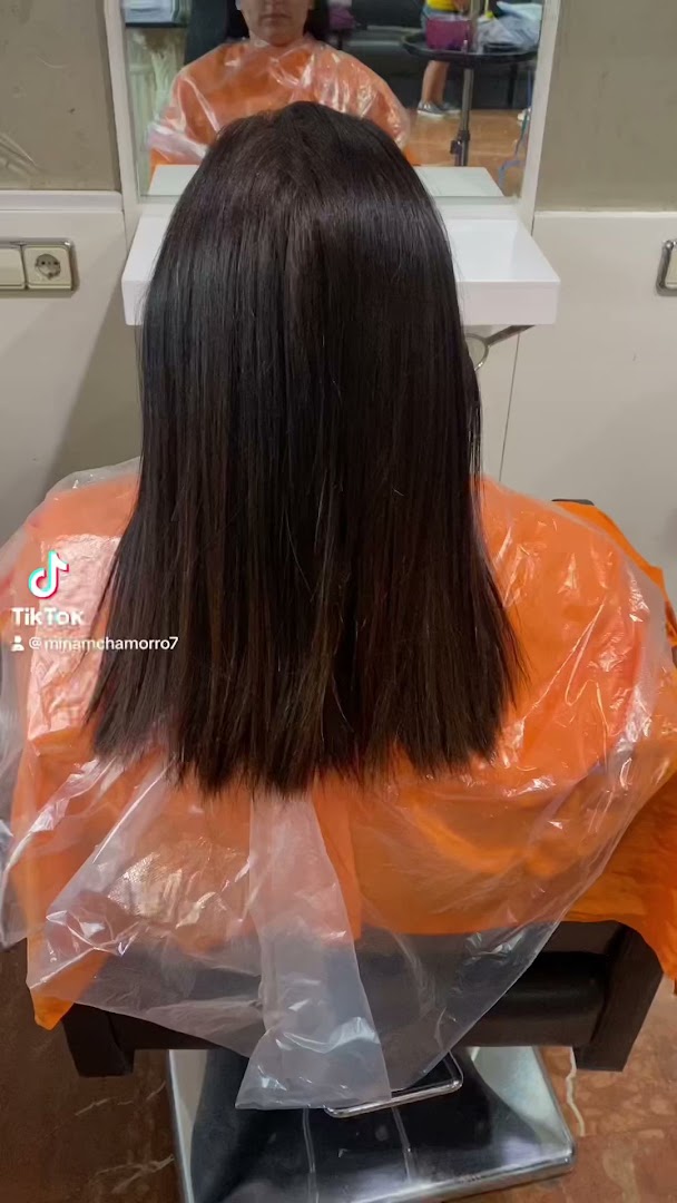 Peluqueria Y Estetica C Y M
