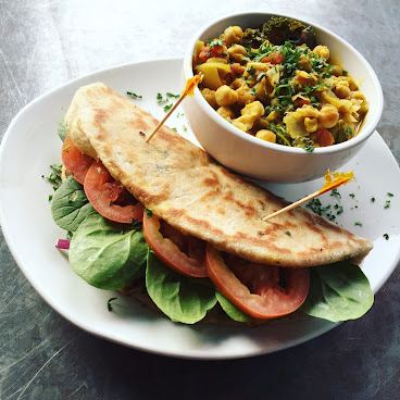 The Lunch Room PERMANENTLY CLOSED by null