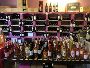 Photo n°1 de La Cave des Remparts à Saint-Arnoult-en-Yvelines (Caviste)