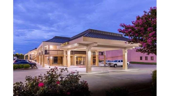 Quality Inn at Arlington Highlands photo