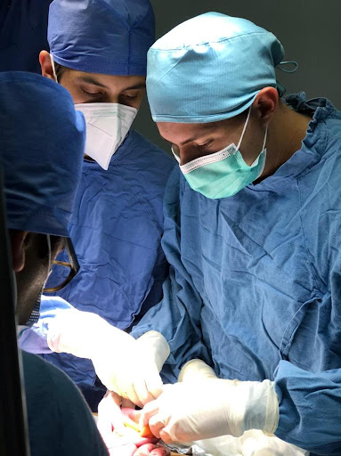 Dr. Erik Alvarez - Cirujano en Polanco, CDMX - Thumbnail