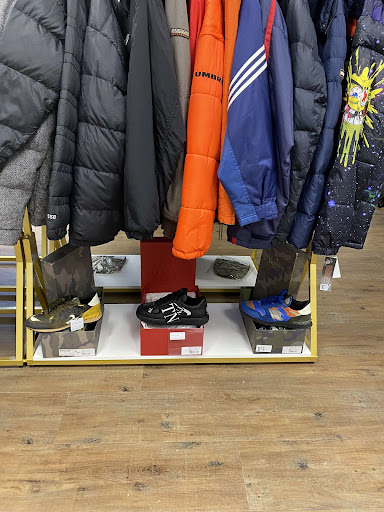 Griffs Garms - Thumbnail