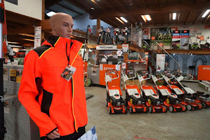 Photo n°20 de Perramant Motoculture Stihl Husqvarna à Saint-Martin-des-Champs (Magasin de matériel de motoculture)