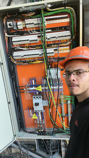 ELETRICISTA PROFISSIONAL SERGIO
