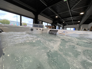 Photo n°7 de CEPIE CONCEPT ⎮PISCINES ET SPAS VENDEE à Sainte-Gemme-la-Plaine (Service de réparation de piscines)